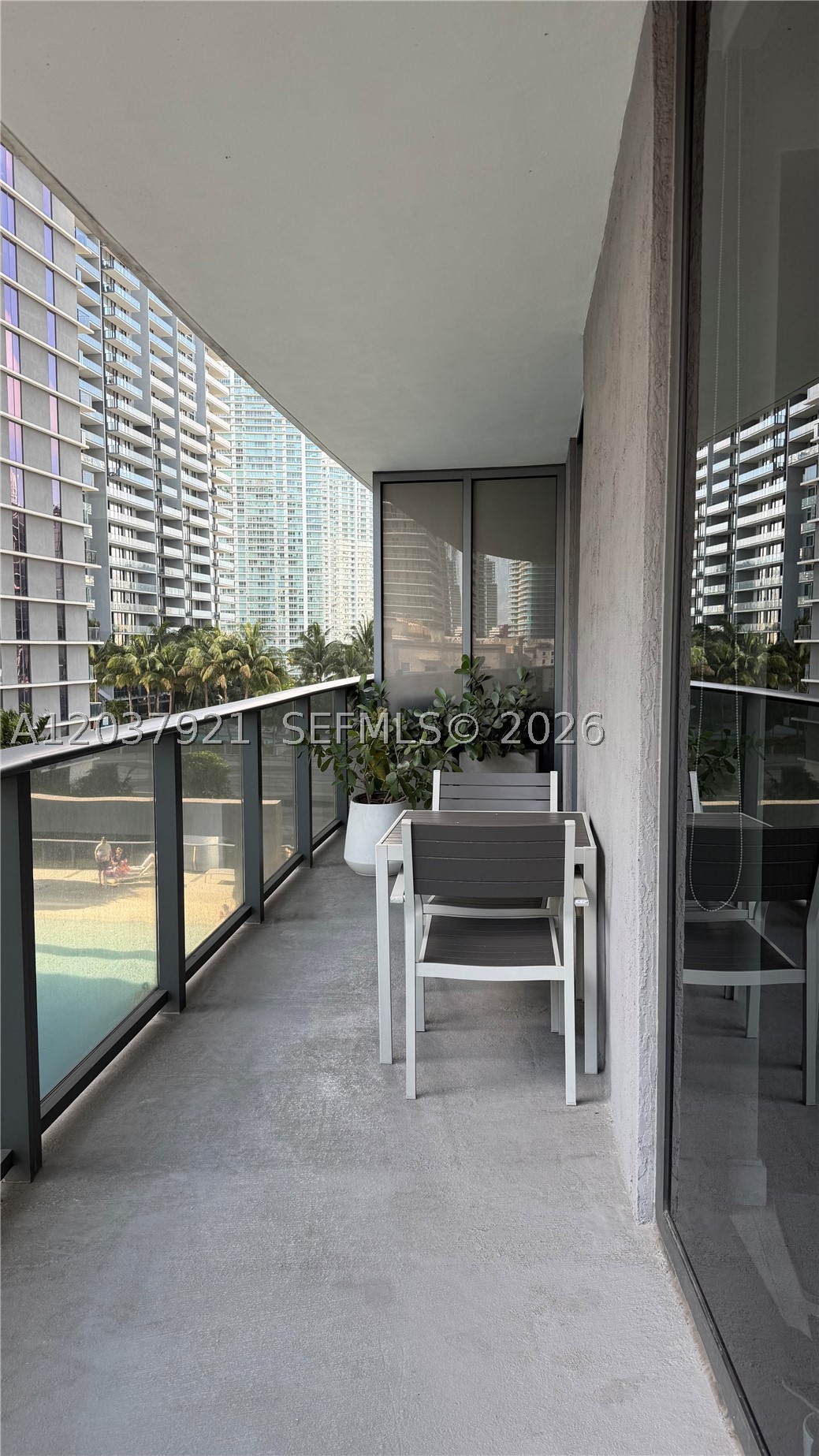 BRICKELL HEIGHTS EAST CON - Residential Lease