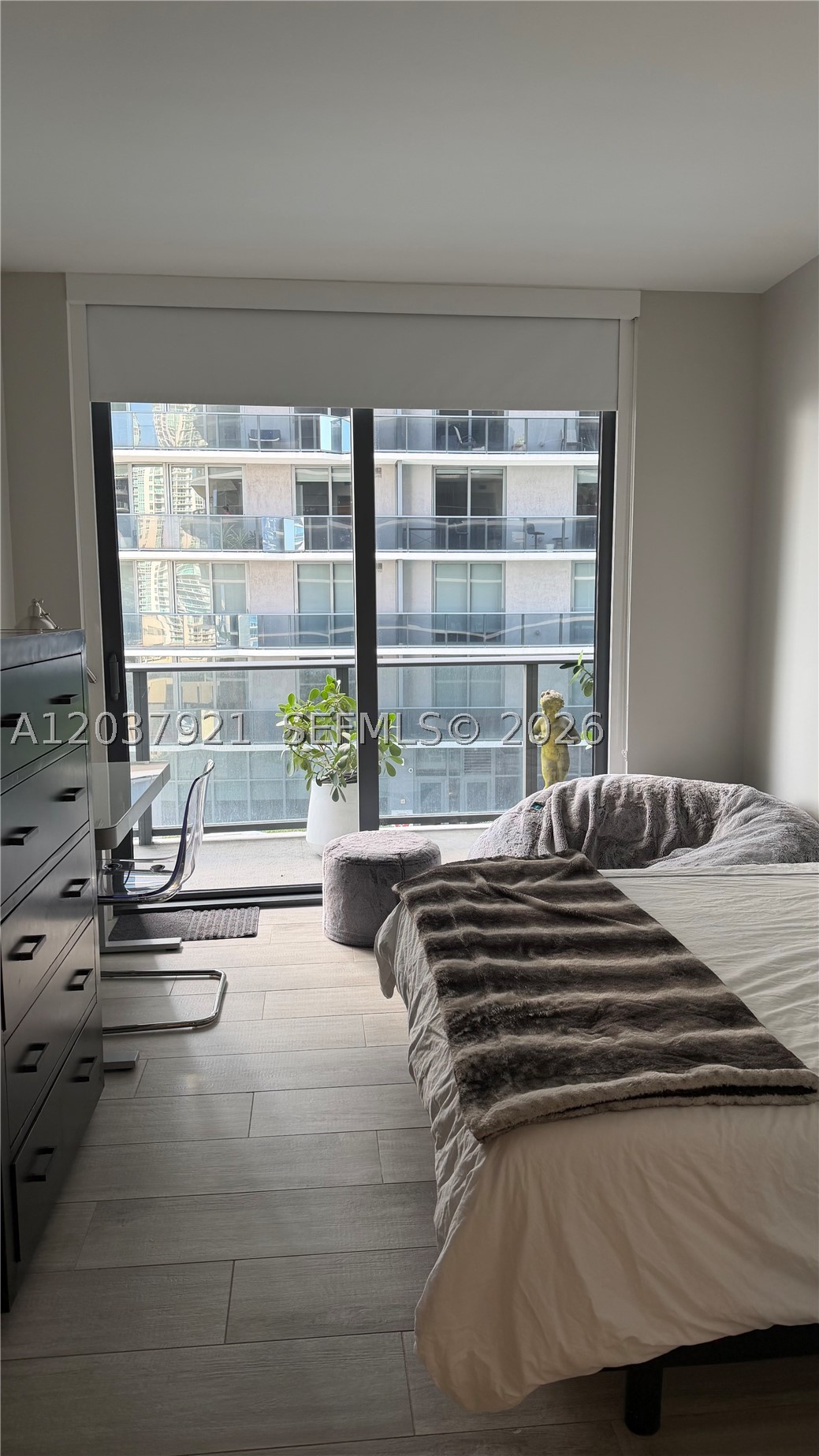 BRICKELL HEIGHTS EAST CON - Residential Lease