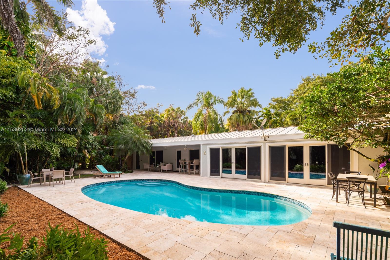 KERRWOOD OAKS - Residential