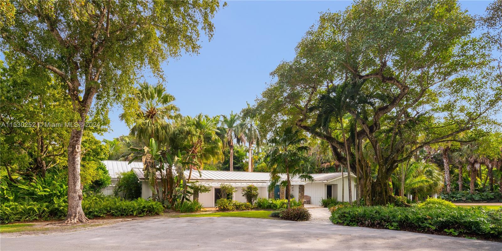 KERRWOOD OAKS - Residential