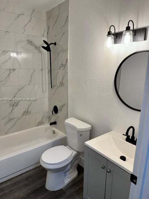 PALMLAND ESTATES - Residential Lease