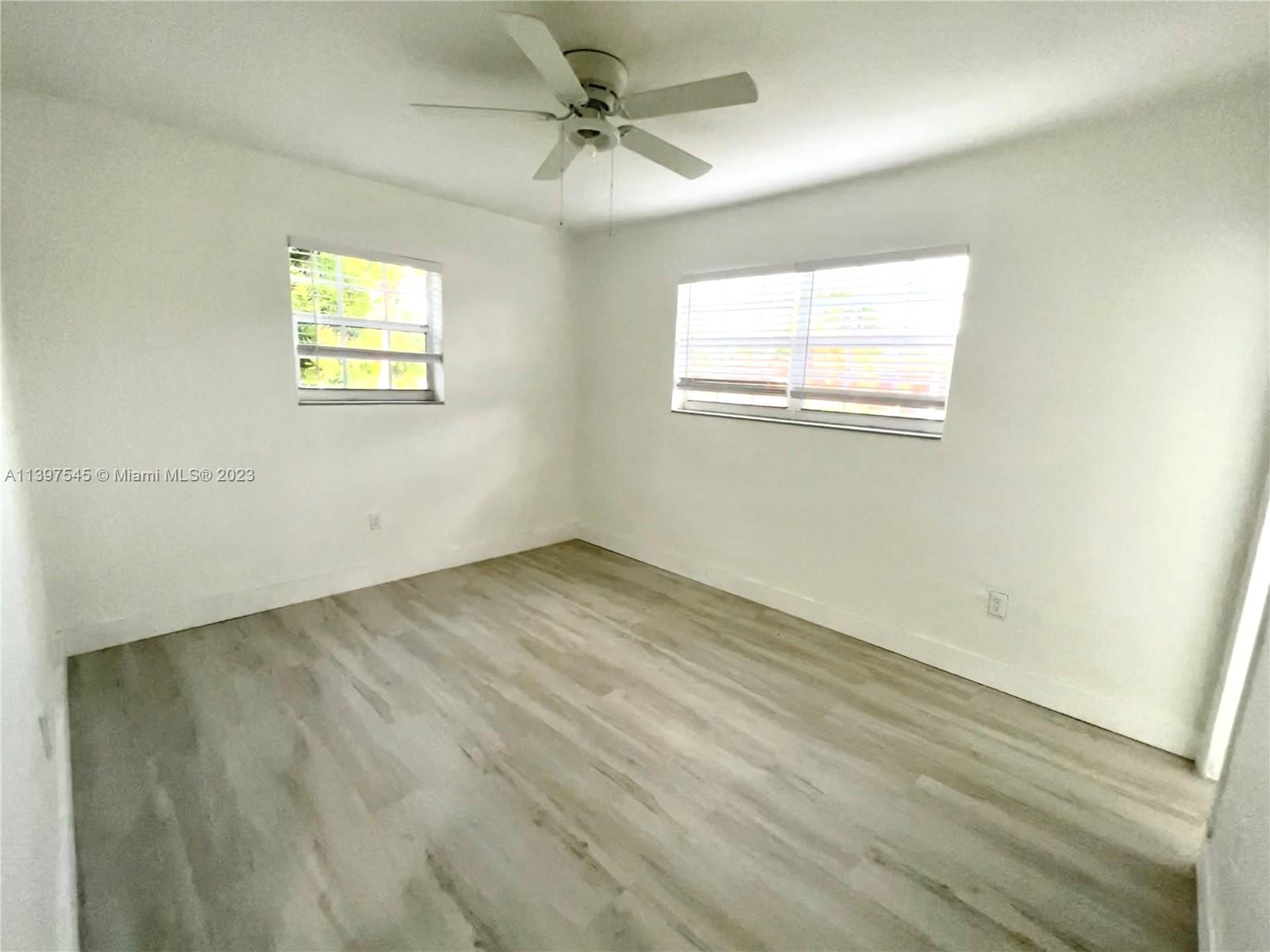 PALMLAND ESTATES - Residential Lease