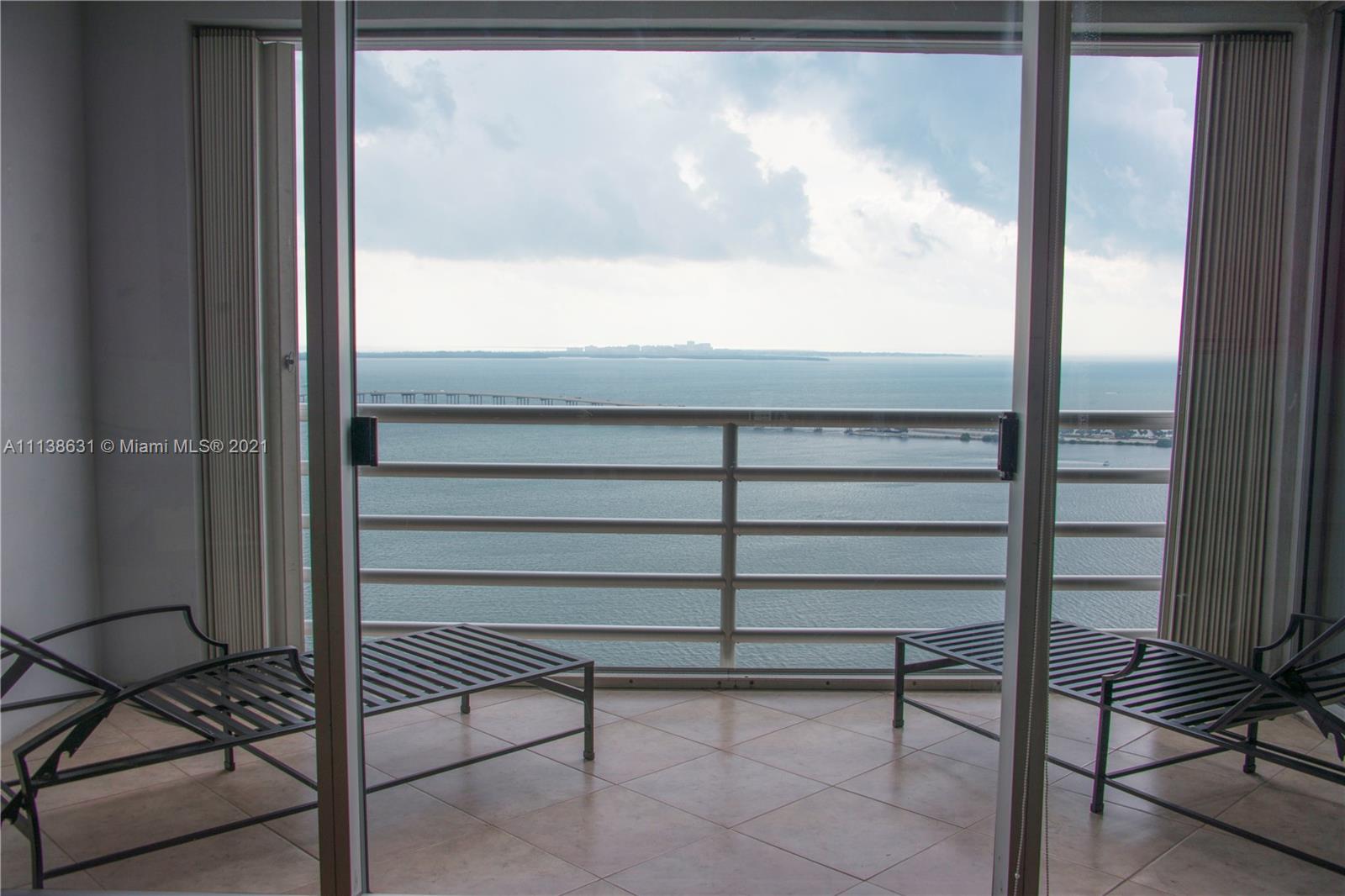 THE PALACE CONDO - Residential Lease