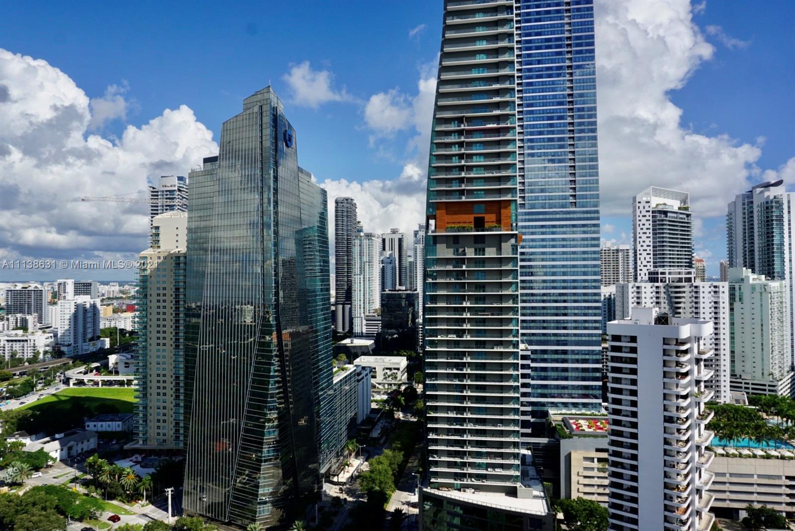 THE PALACE CONDO - Residential Lease