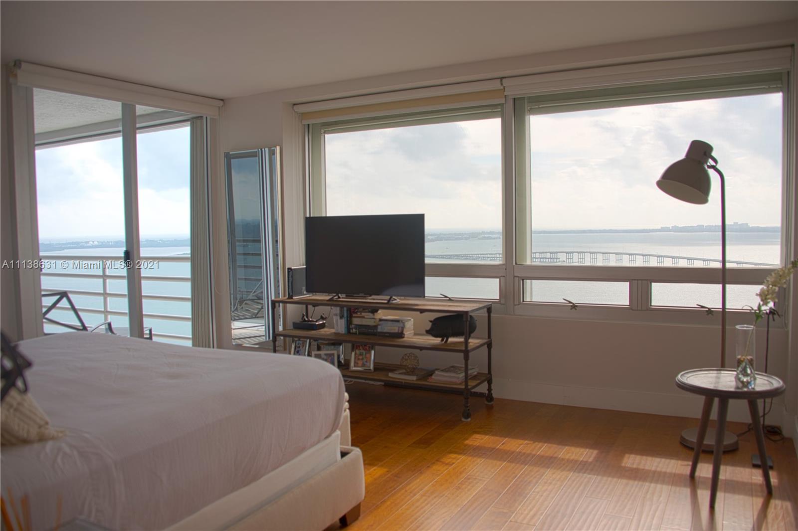 THE PALACE CONDO - Residential Lease