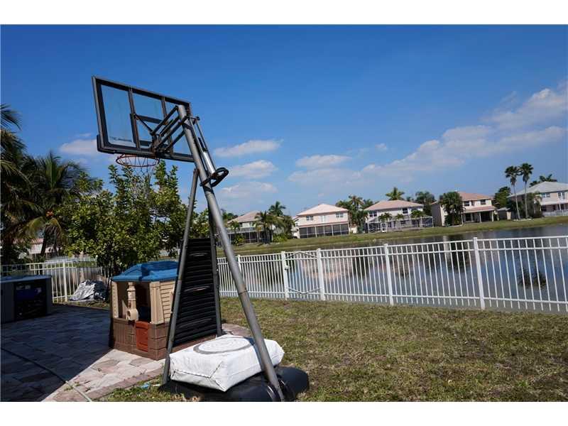SILVER LAKES PHASE III RE - Residential Lease