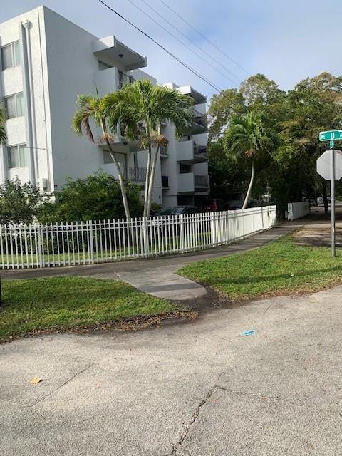 ARCH CREEK LANDING CONDO - Residential