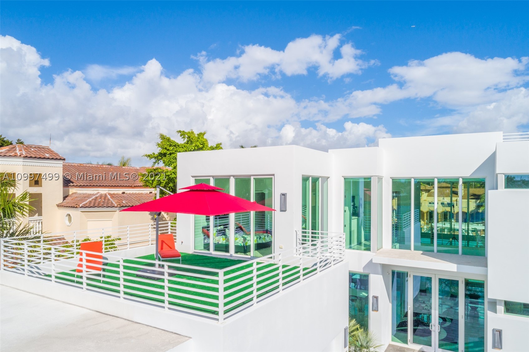 LAUDERDALE SHORES CORR PL - Residential