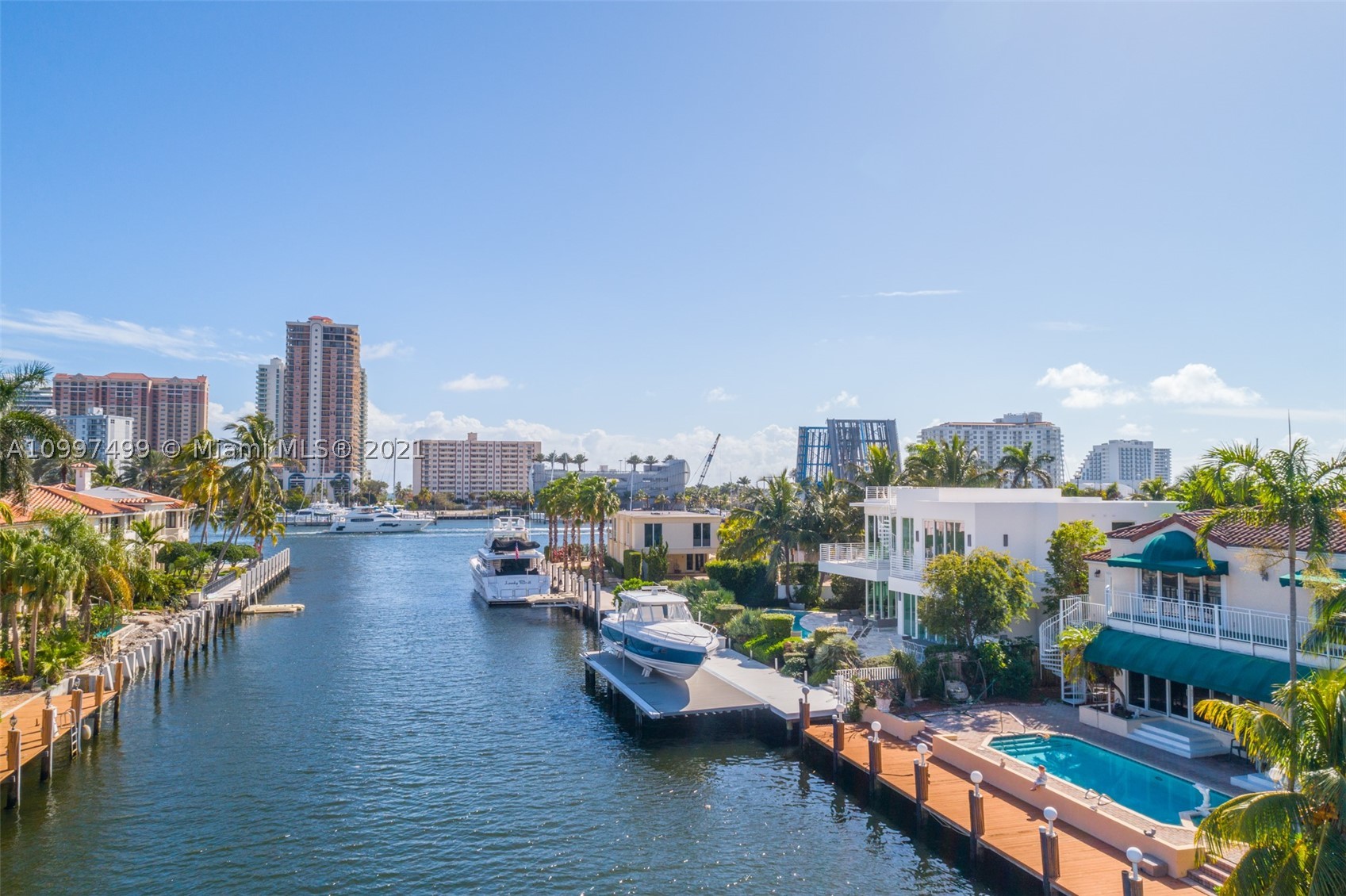 LAUDERDALE SHORES CORR PL - Residential