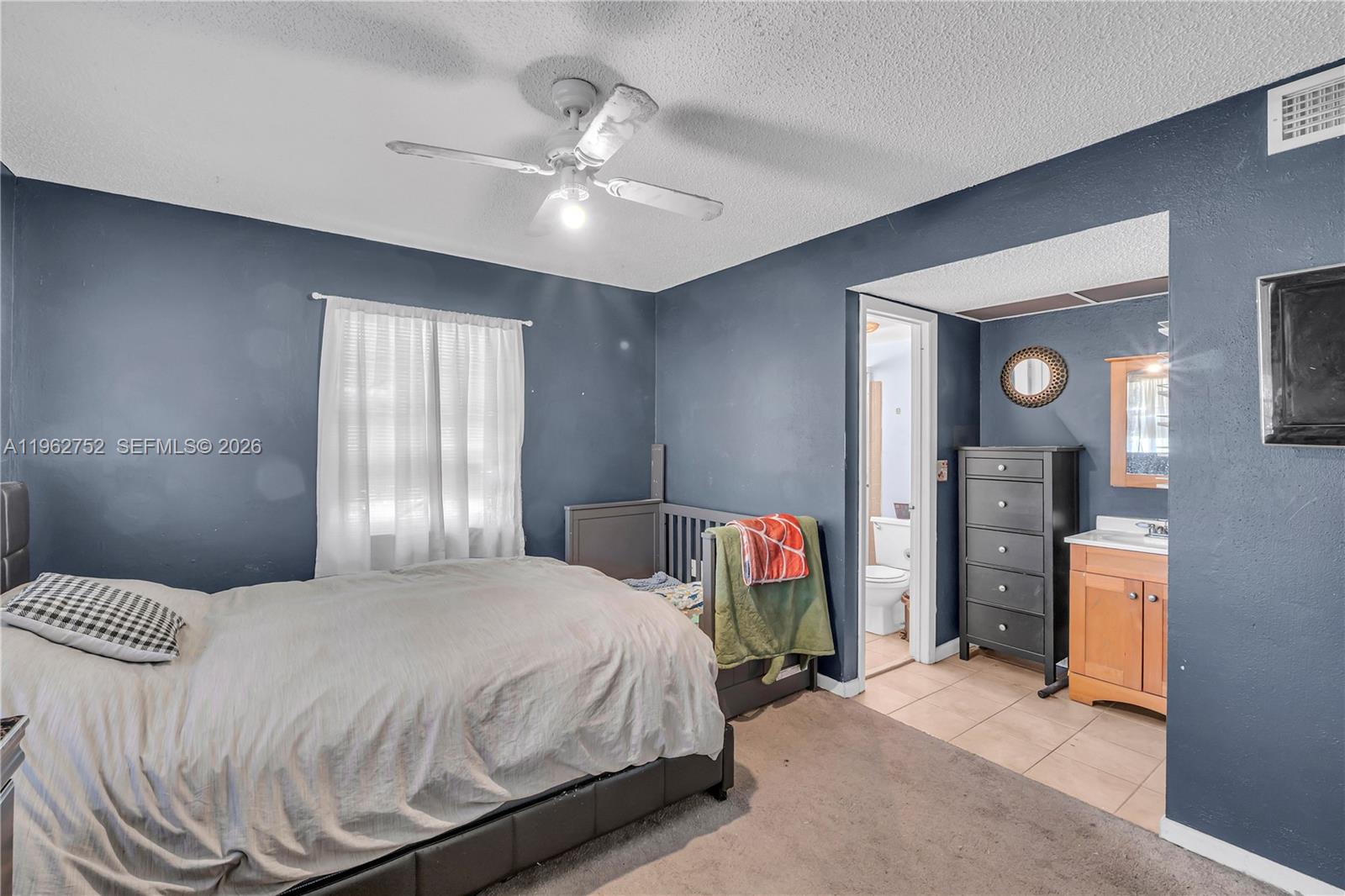 COUNTRY GARDENS CONDO - Residential