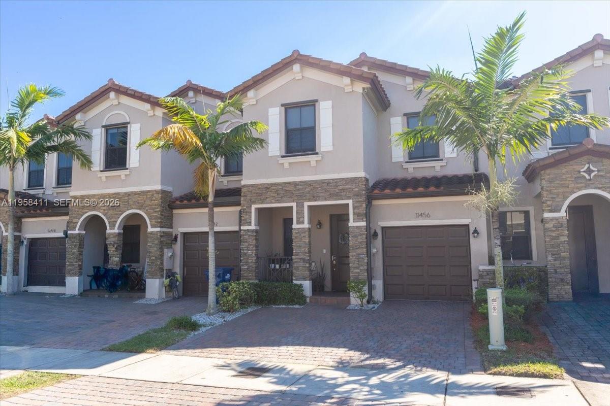 COCO PALM ESTATES - Residential