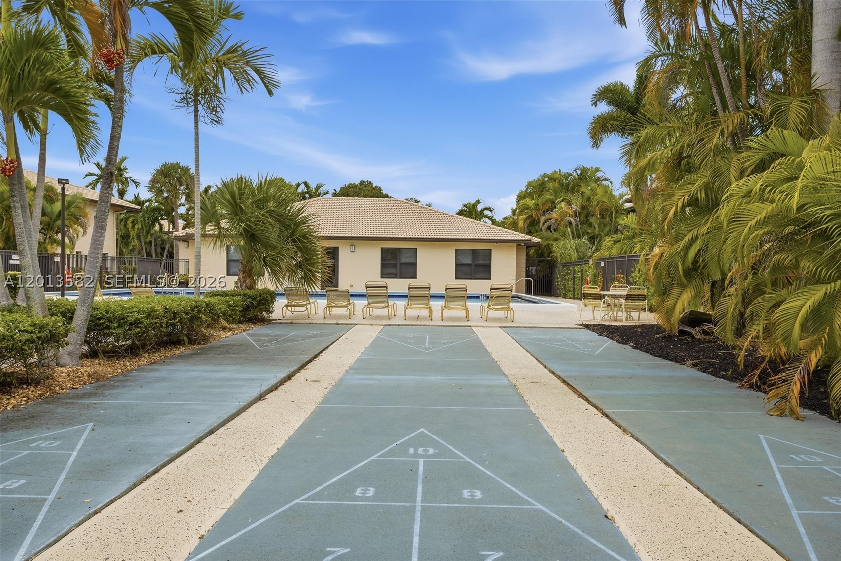 VIEWPOINTE CONDO - Residential