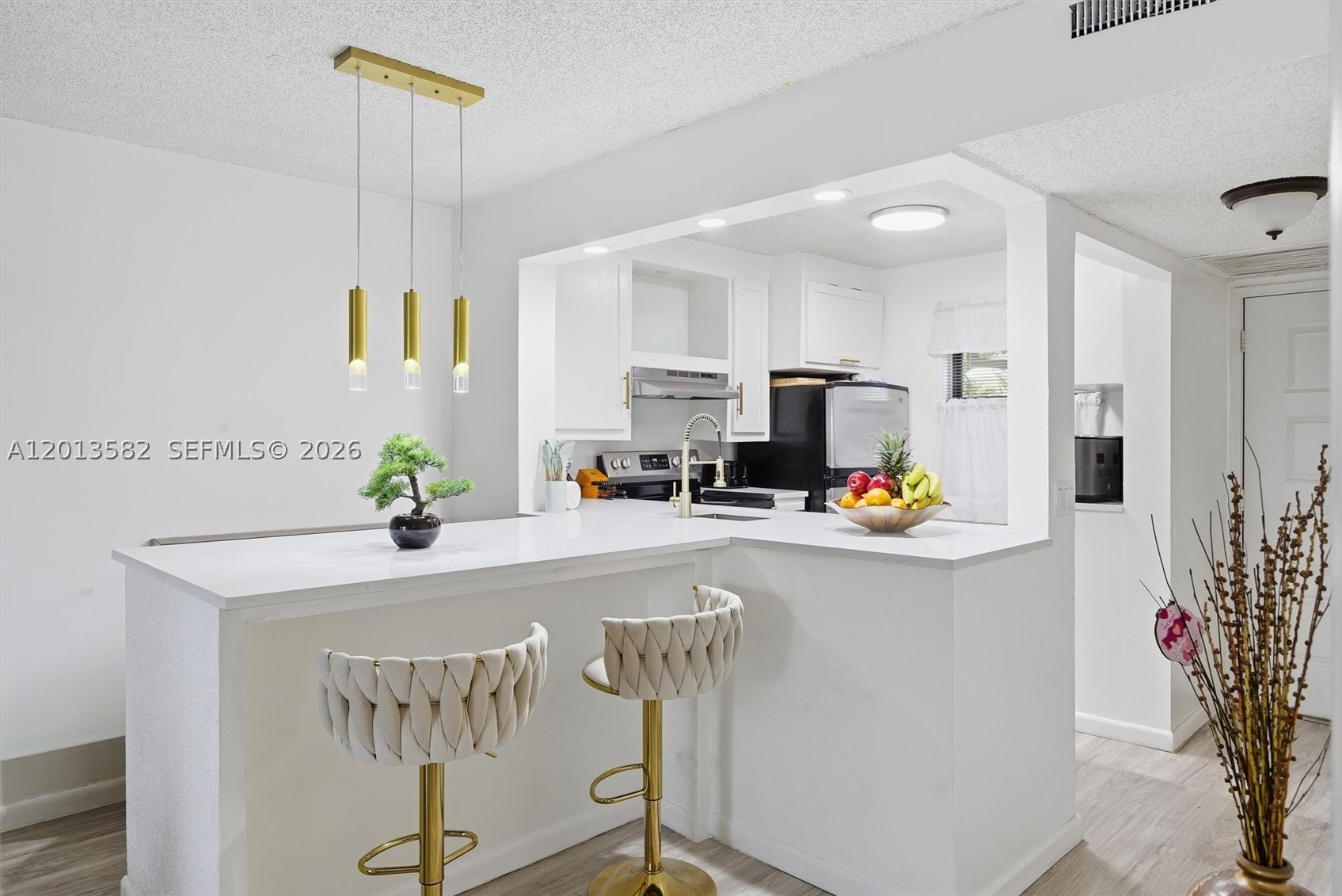 VIEWPOINTE CONDO - Residential