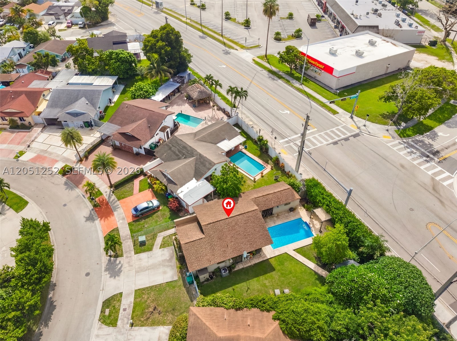 SOUTH MIAMI LAKES - Residential