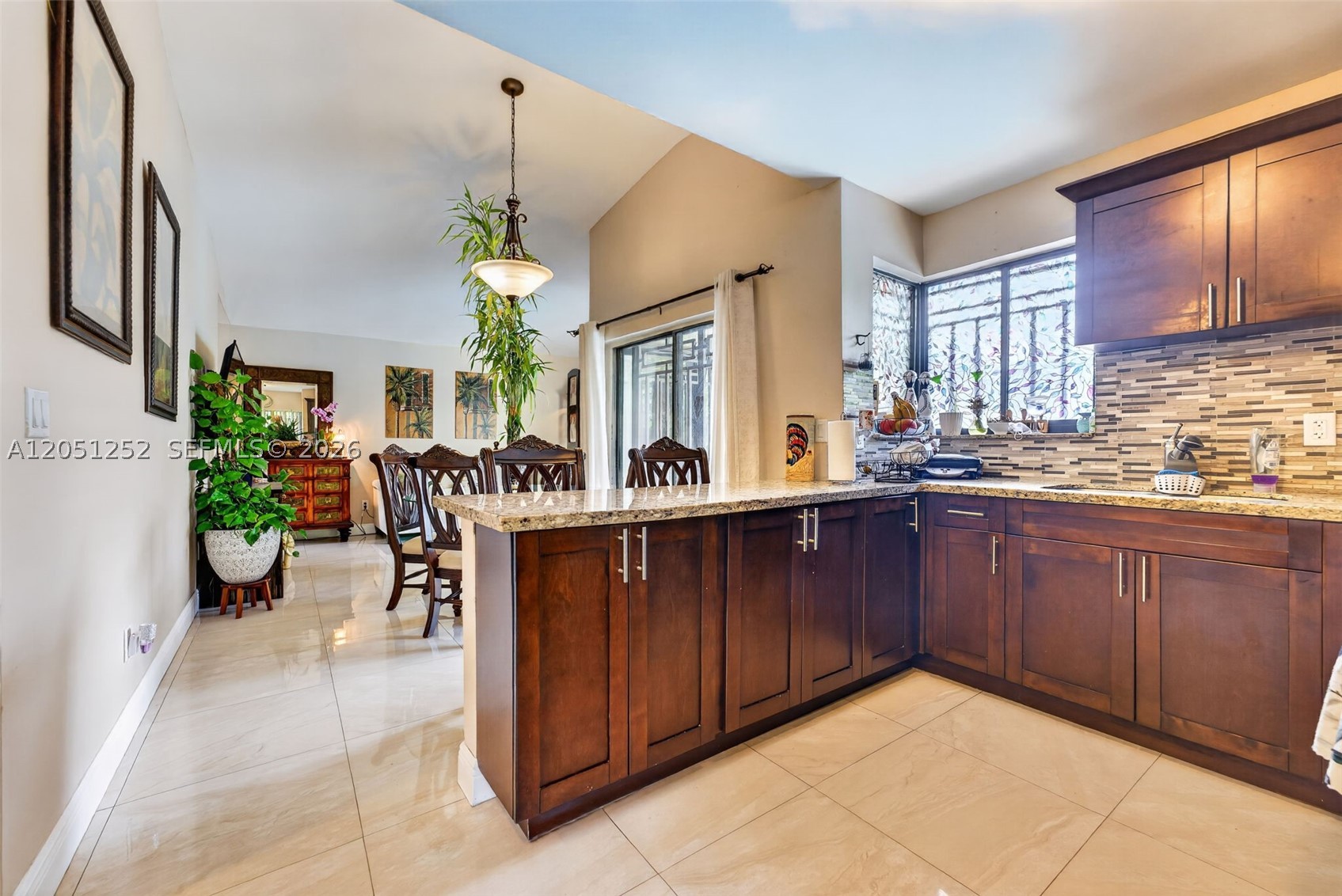 SOUTH MIAMI LAKES - Residential