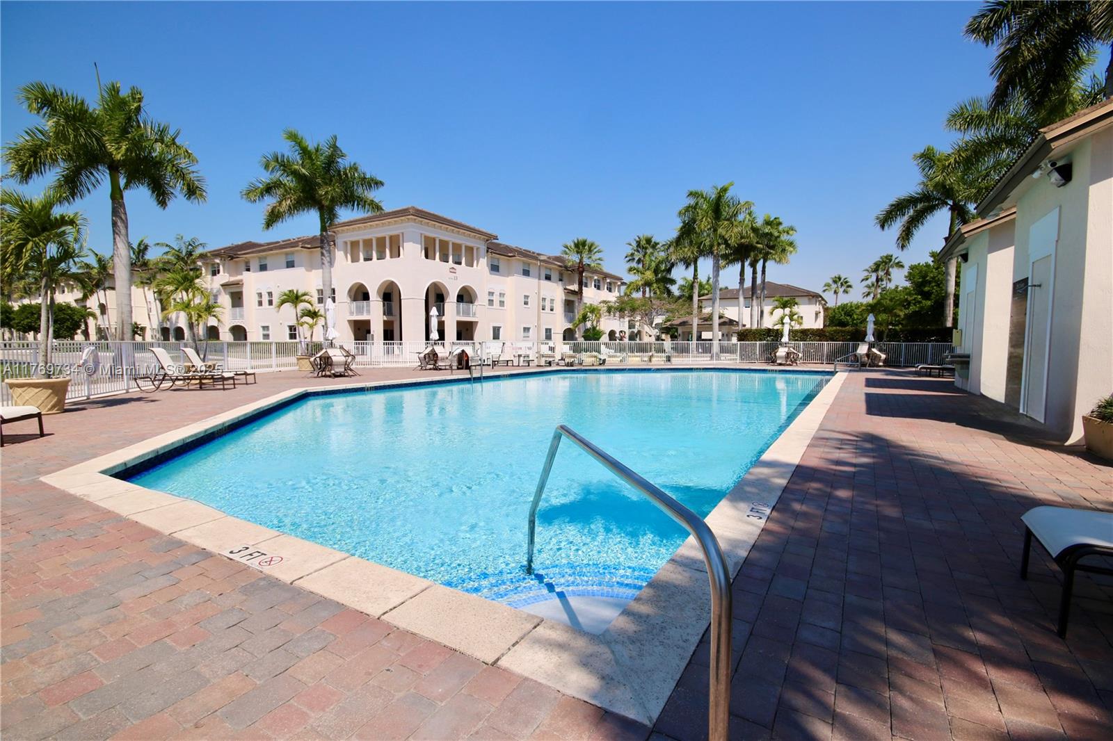 ST MORITZ AT DORAL CONDO - Residential Lease