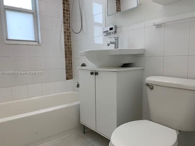 ISLAND POINT SOUTH CONDO - Residential Lease