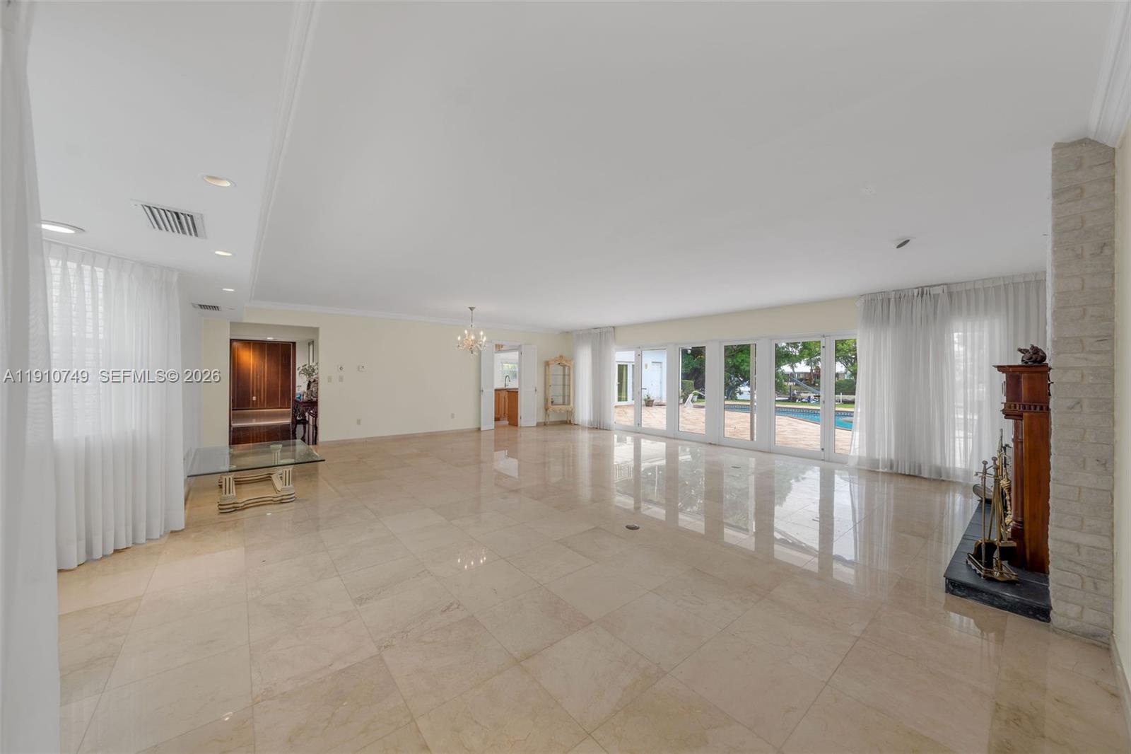 BAY POINT - Residential