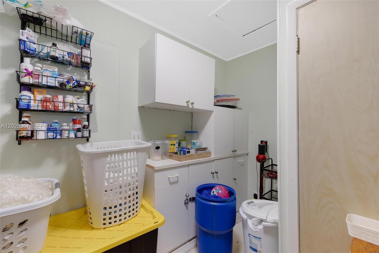 BUTTONWOODS ACRES - Residential