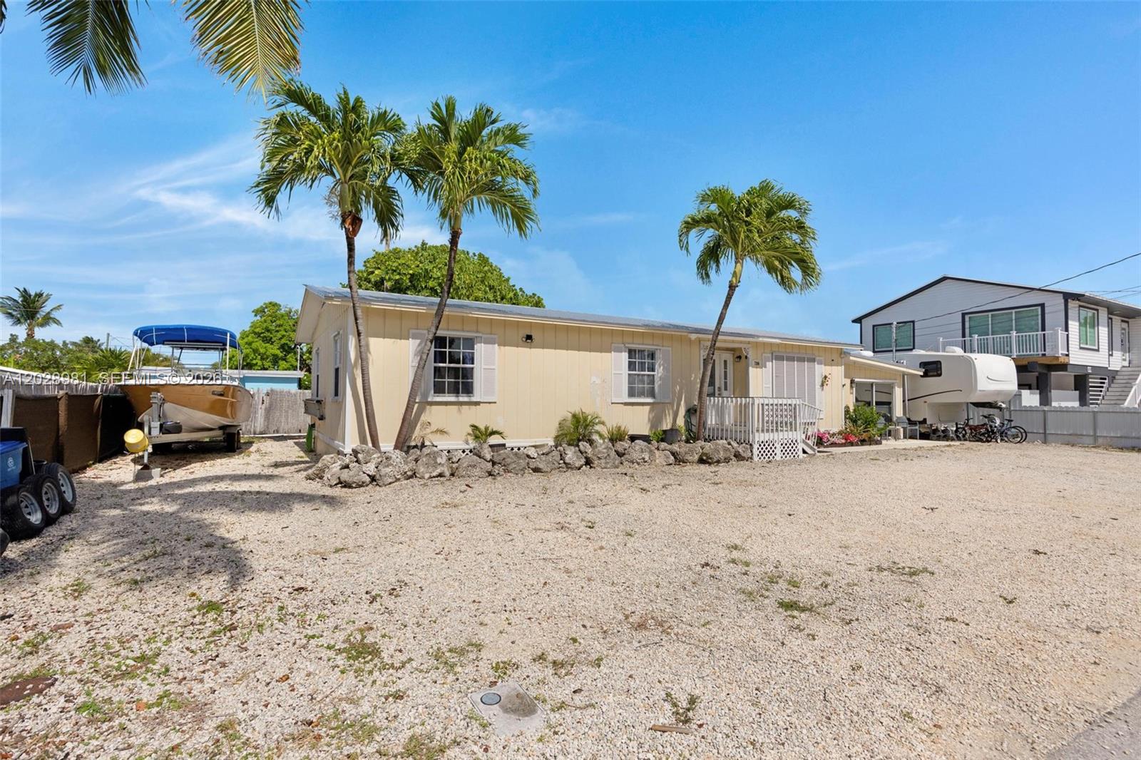 BUTTONWOODS ACRES - Residential