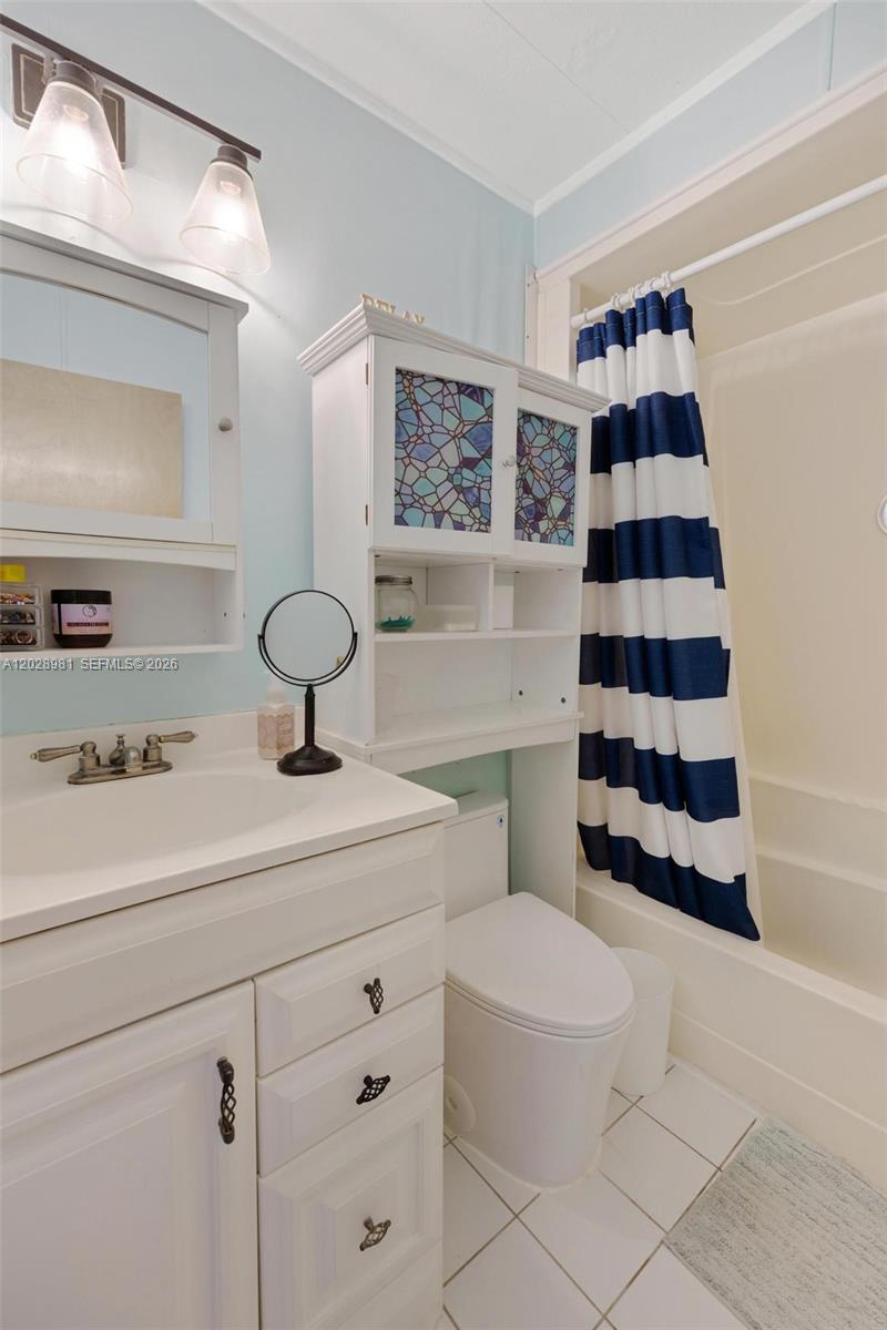 BUTTONWOODS ACRES - Residential