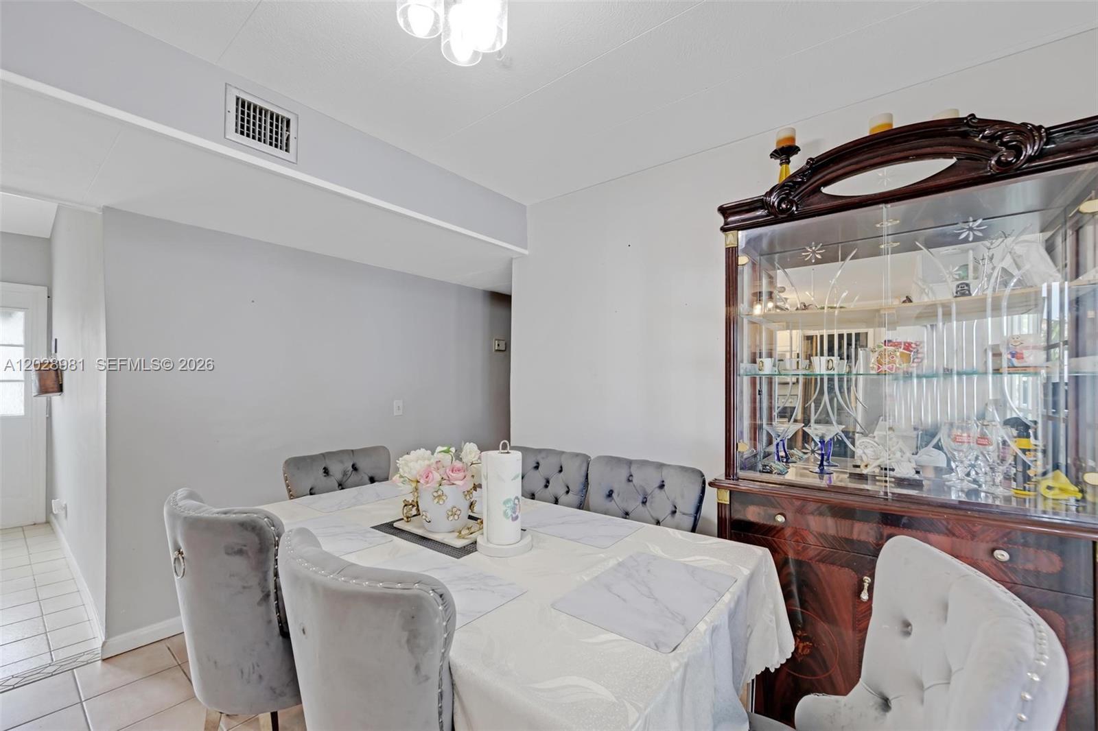 BUTTONWOODS ACRES - Residential