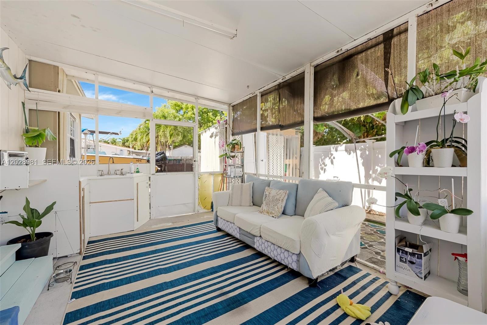 BUTTONWOODS ACRES - Residential