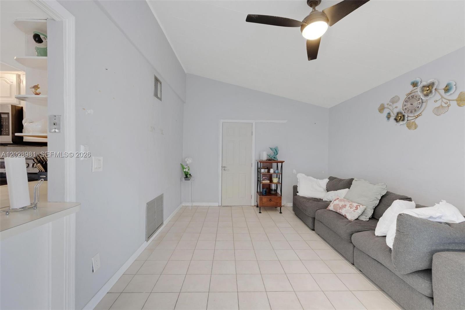 BUTTONWOODS ACRES - Residential