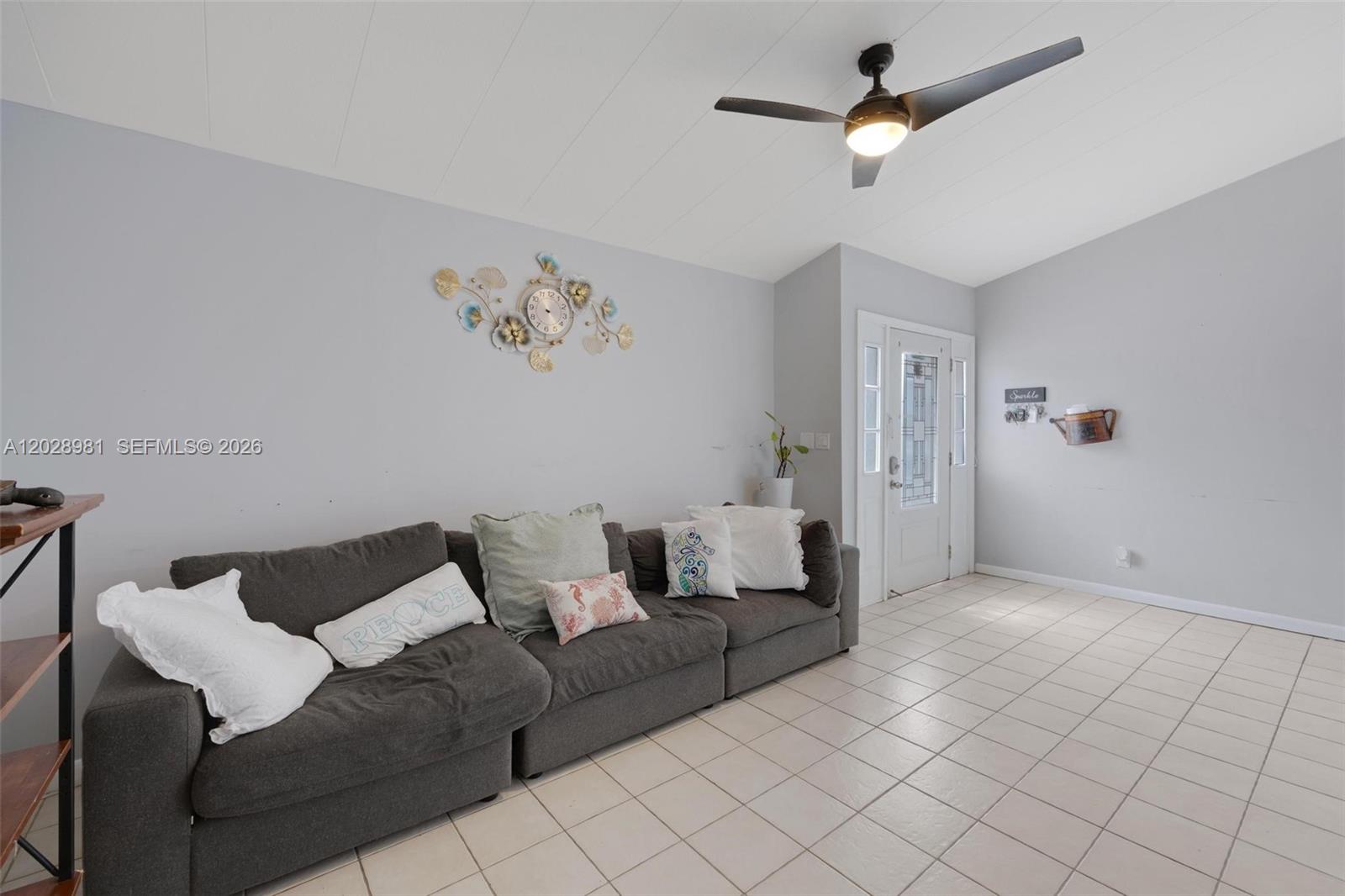BUTTONWOODS ACRES - Residential
