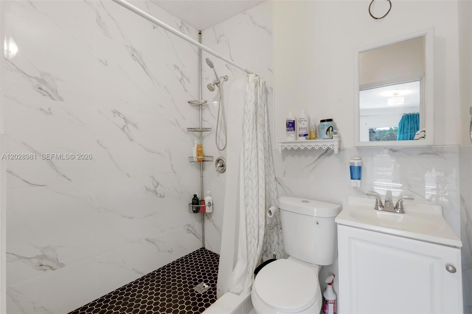 BUTTONWOODS ACRES - Residential