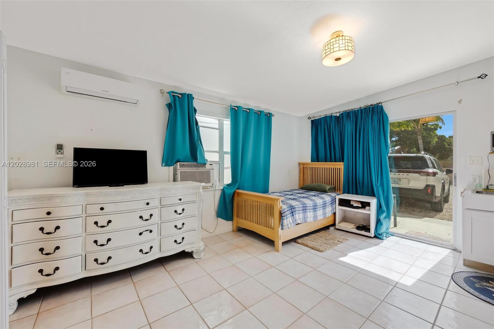 BUTTONWOODS ACRES - Residential