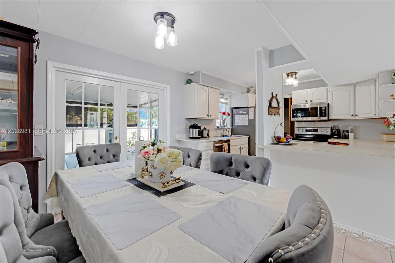 BUTTONWOODS ACRES - Residential