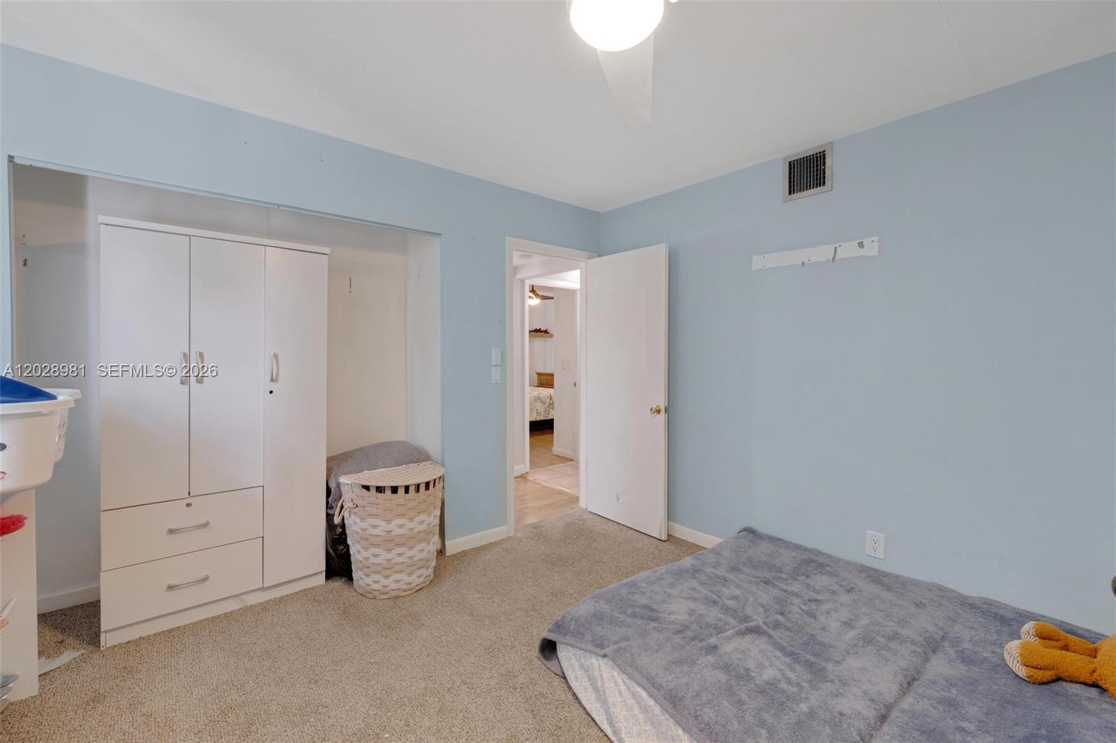 BUTTONWOODS ACRES - Residential