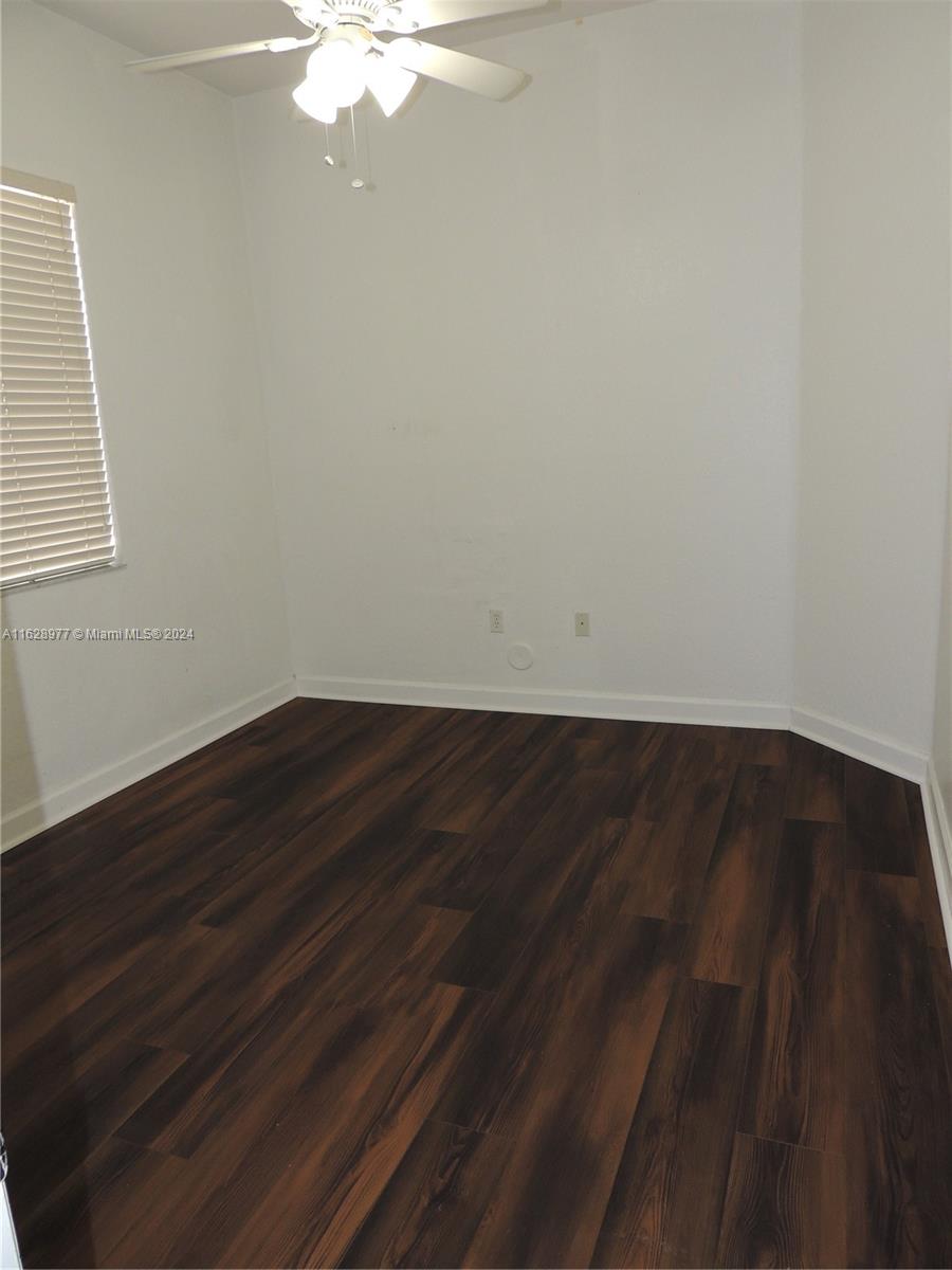 PALM ISLE ESTATES - Residential Lease