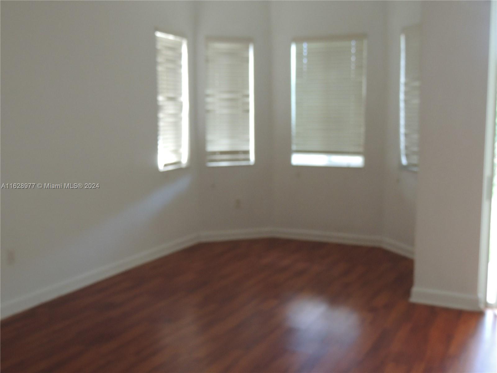 PALM ISLE ESTATES - Residential Lease