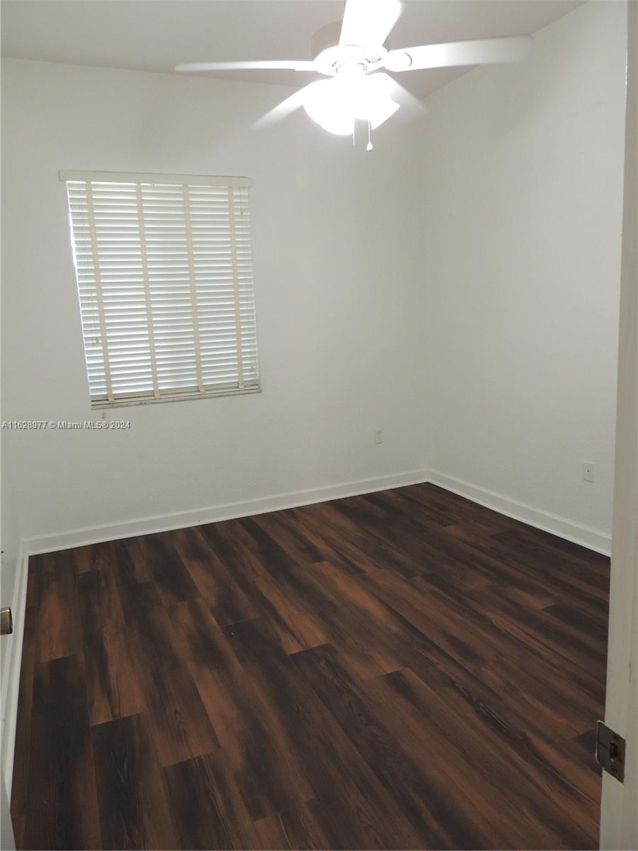 PALM ISLE ESTATES - Residential Lease