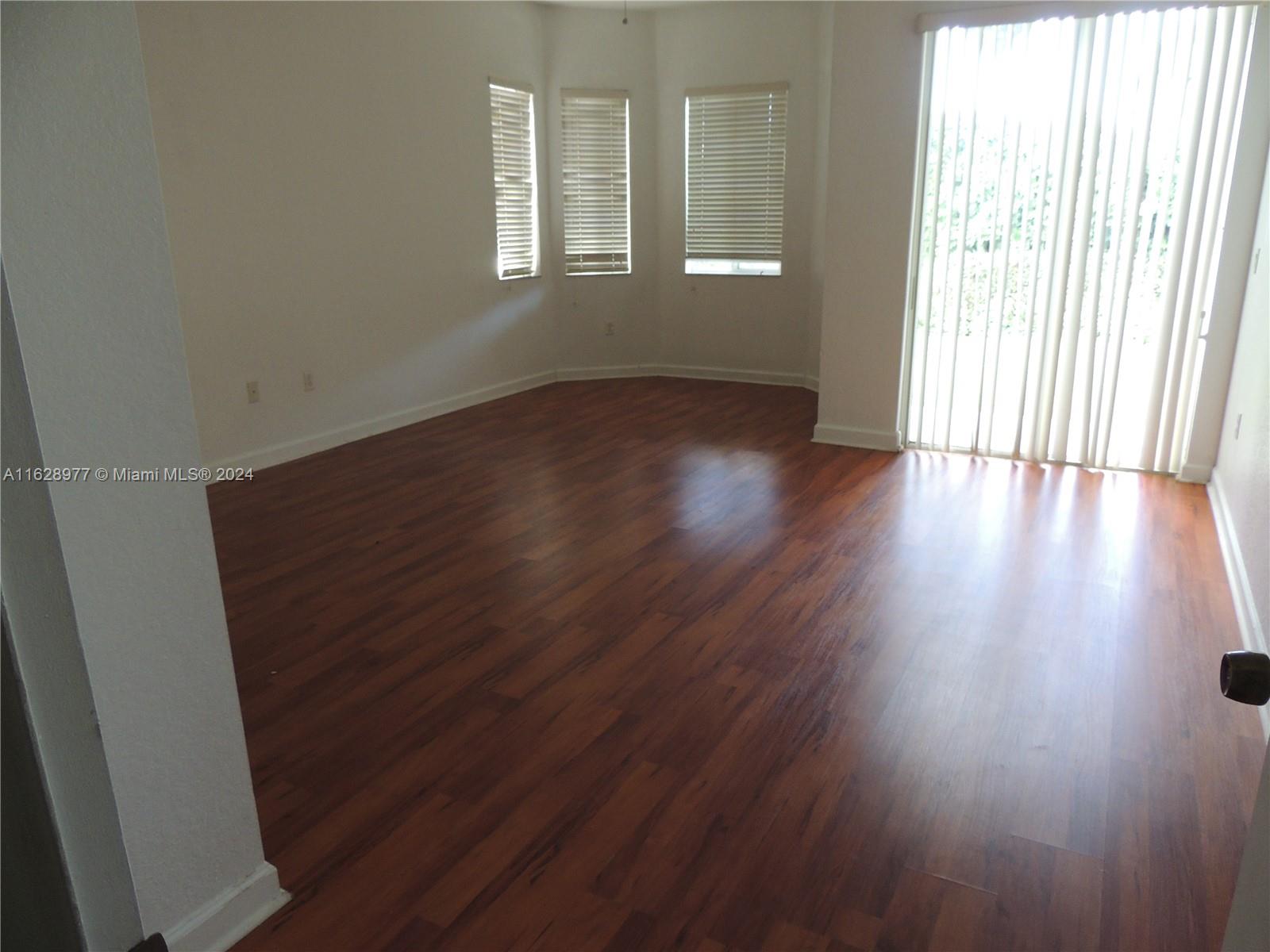 PALM ISLE ESTATES - Residential Lease
