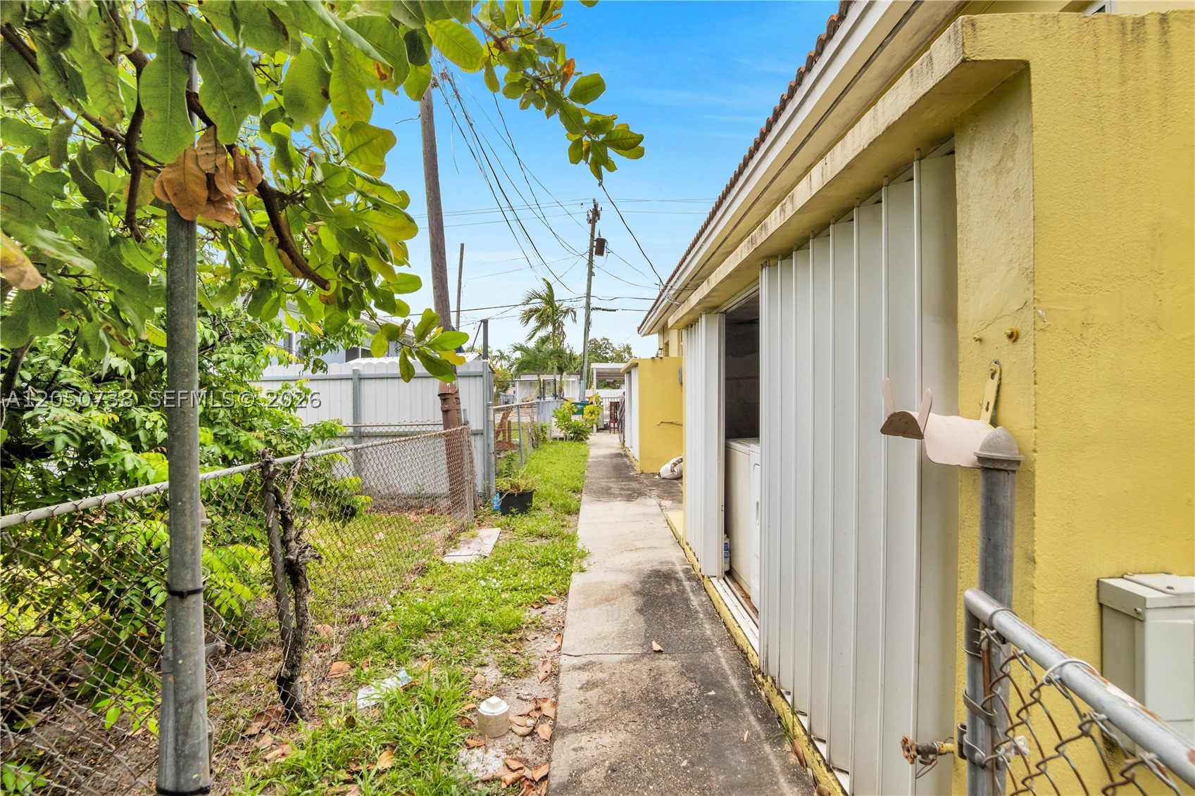 RIVERSIDE FARMS - Residential Income