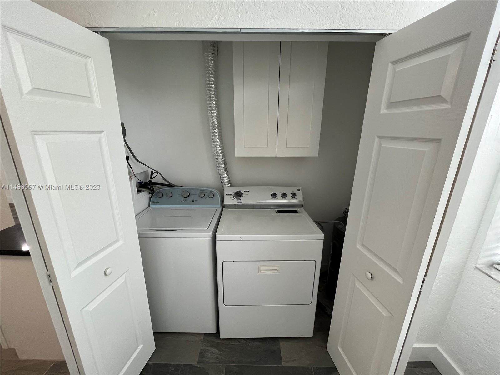 2 OF PALM SPRINGS 1 CONDO - Residential Lease