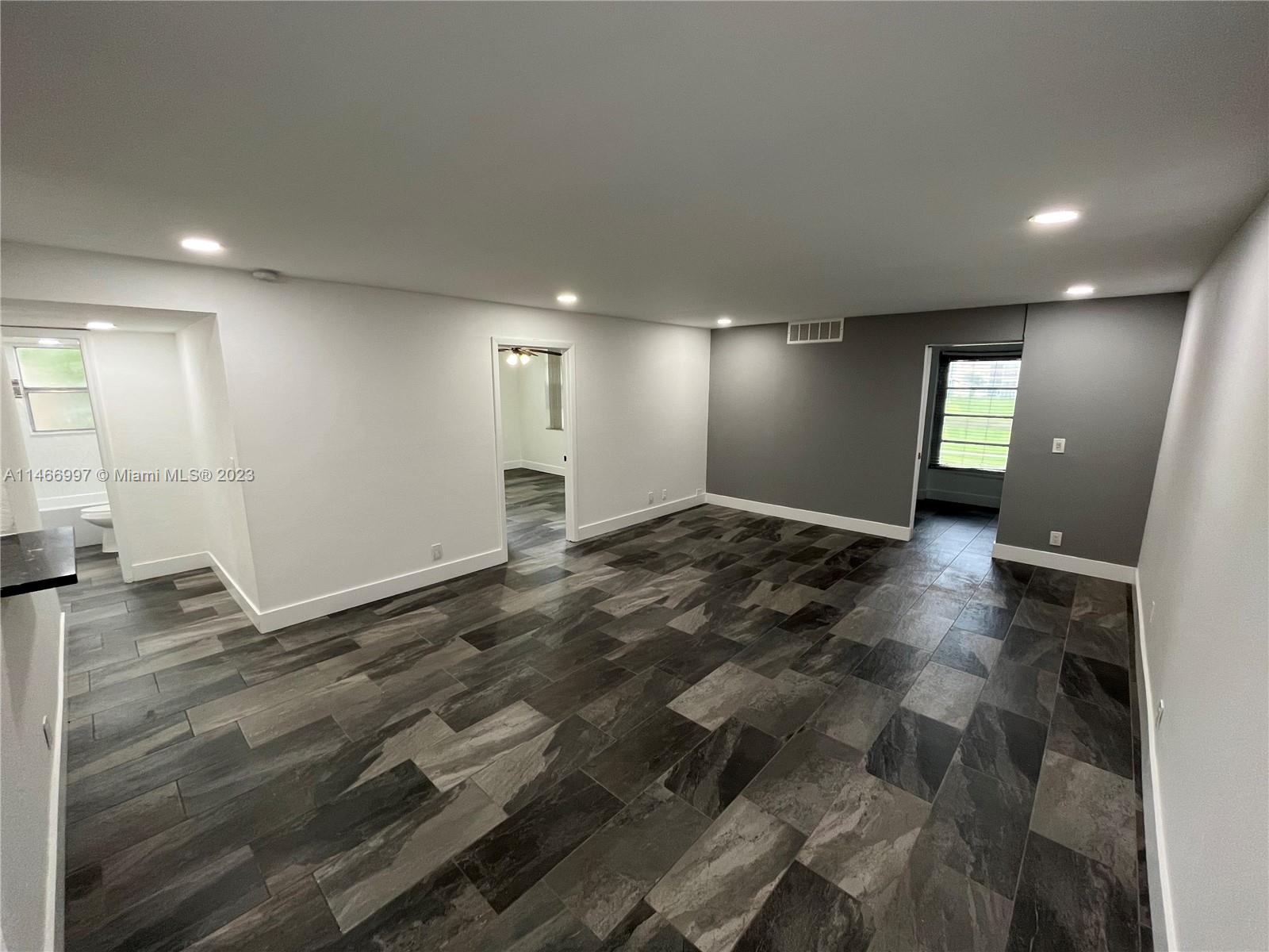 This charming and recently updated apartment offers both comfort and convenience in a safe and tranquil neighborhood. This apartment comes equipped with a washer and dryer in the unit for your convenience. Updated bathrooms and a walk in closets are just some of the perks this amazing unit offers. This apartment is ideally situated with easy access to schools, shopping centers, restaurants, and public transportation, ensuring that all your daily needs are within reach. Available NOW!