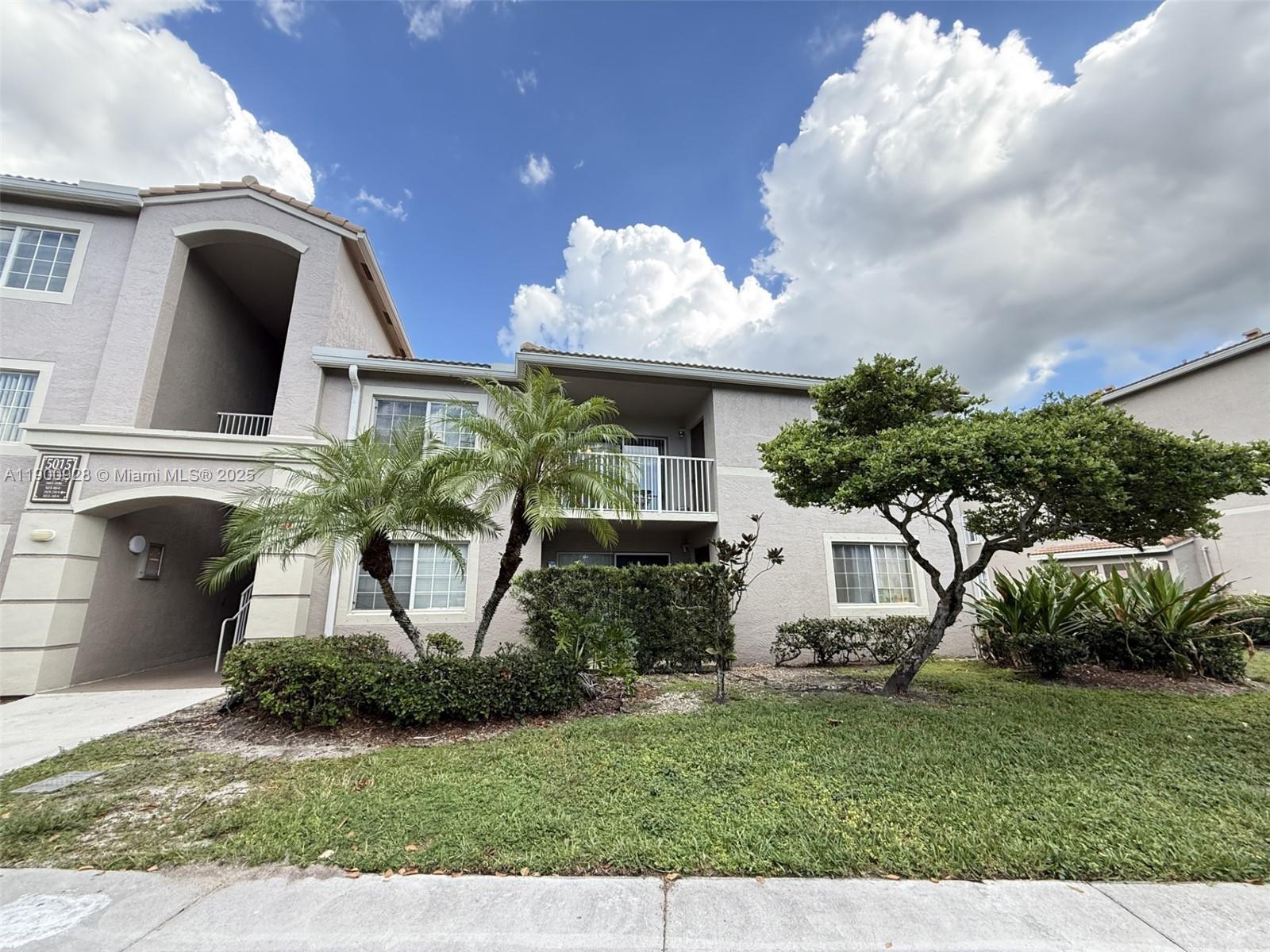 Spacious 2 bedroom and 2-bathroom condo with vaulted ceiling, nicely upgraded with tile flooring throughout, open kitchen with quartz countertops and SS appliances, full size washer & dryer. Evergreen Lakes is a gated community, with swimming pool, walking path around the lake. Excellent location, walking distance to Promenade. (tenant occupied)