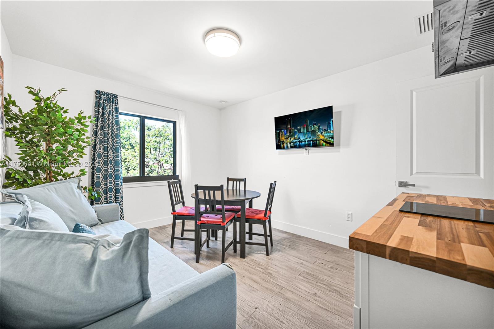 MAGIC CITY VILLAS I CONDO - Residential