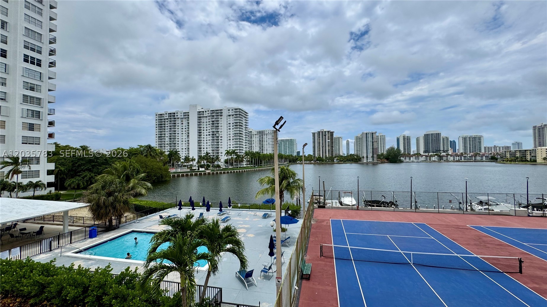 COMMODORE PLAZA CONDO - Residential