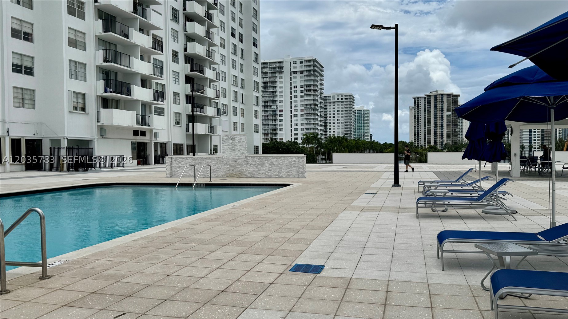 COMMODORE PLAZA CONDO - Residential