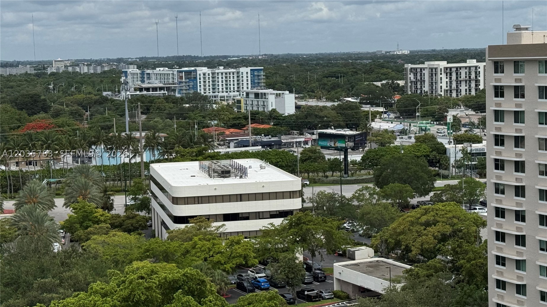 COMMODORE PLAZA CONDO - Residential