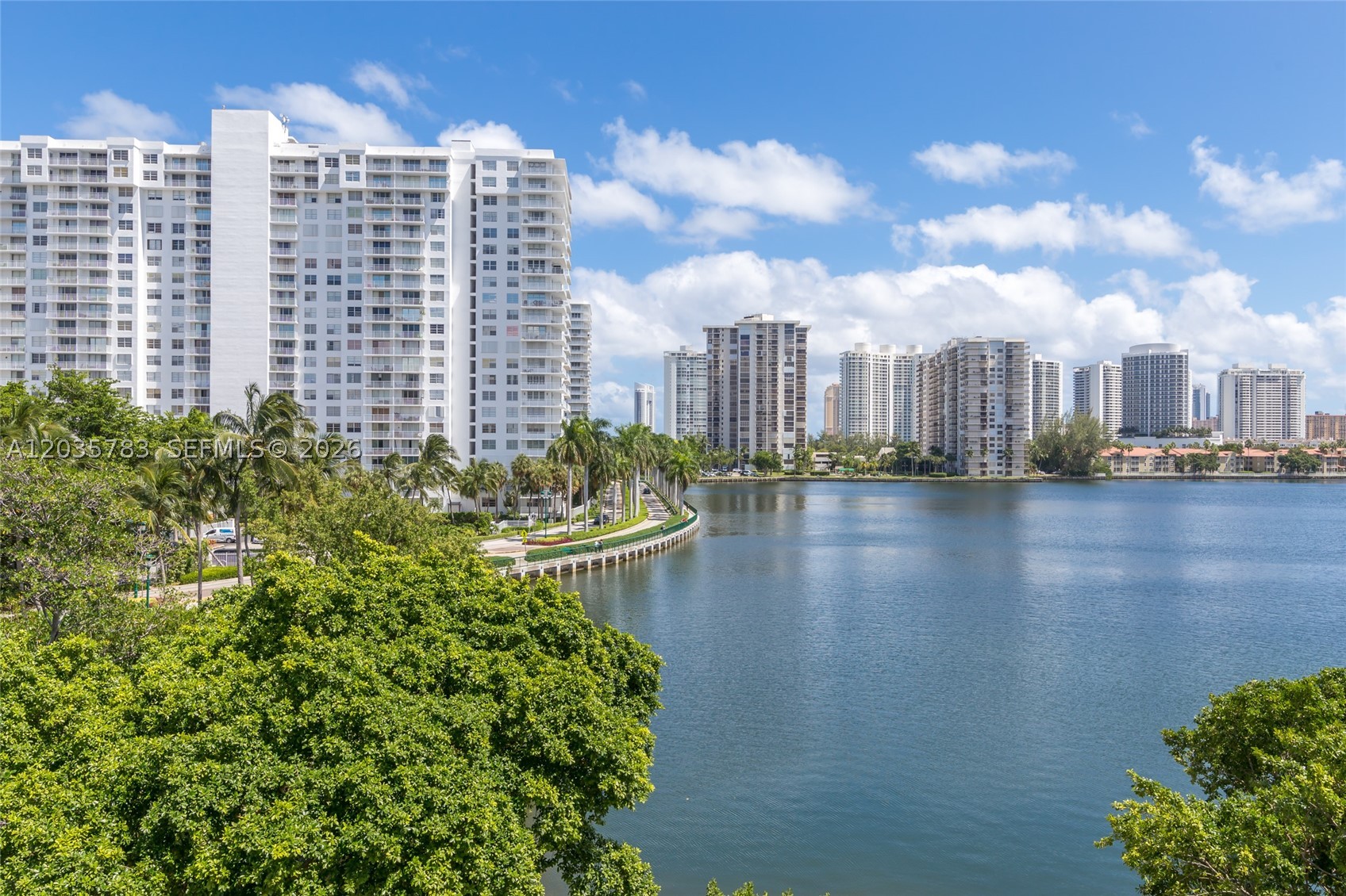 COMMODORE PLAZA CONDO - Residential