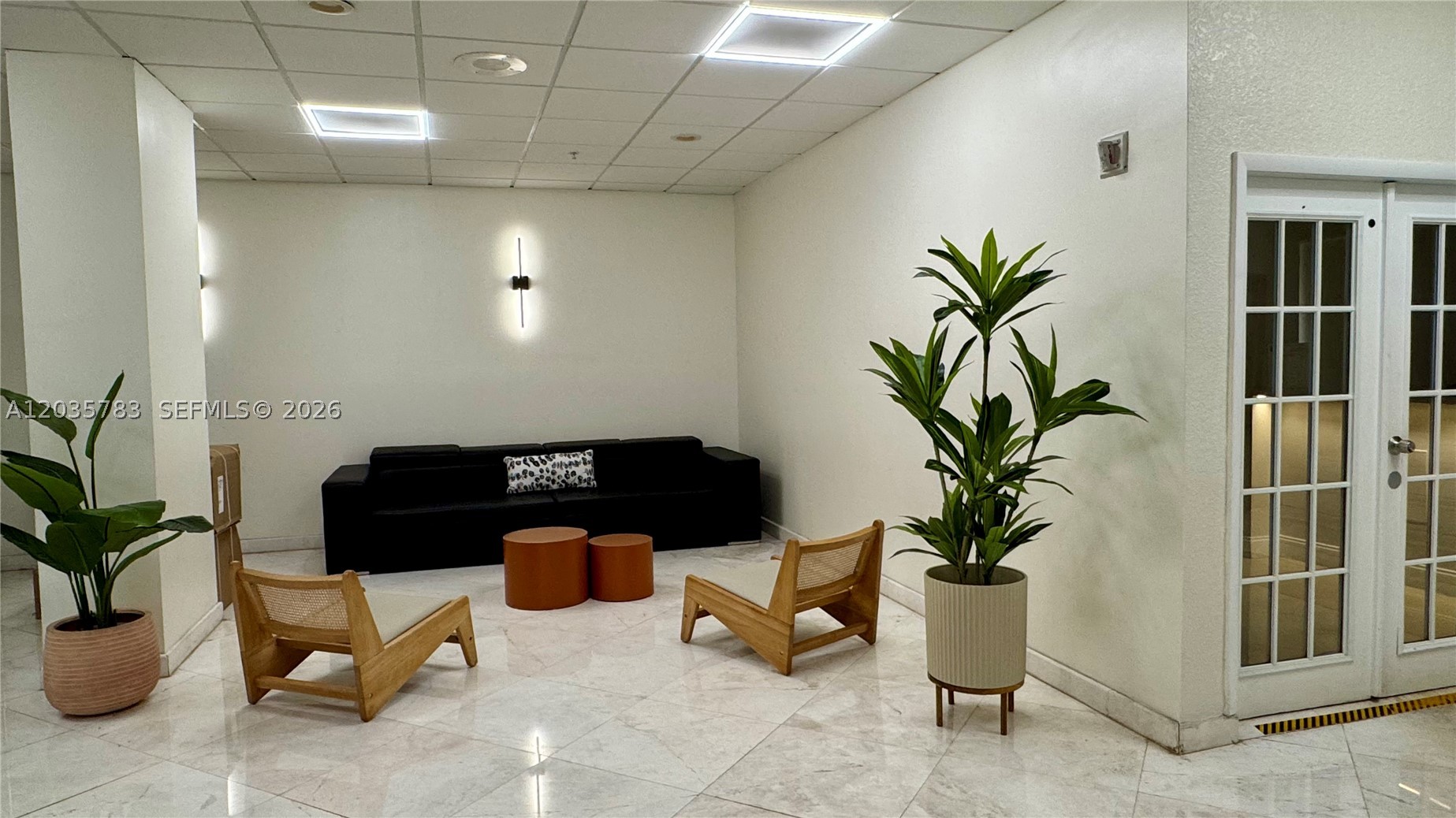 COMMODORE PLAZA CONDO - Residential