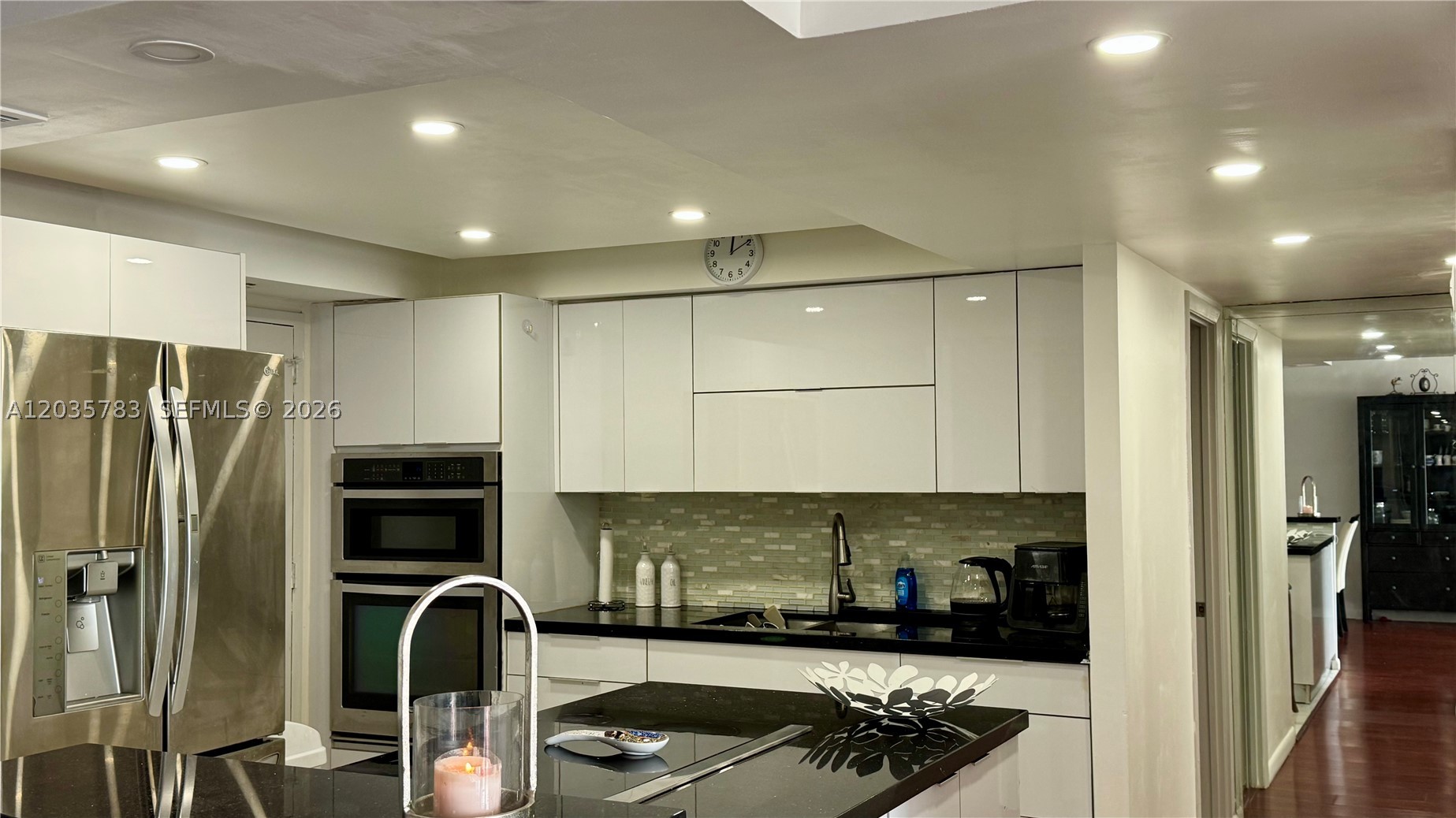 COMMODORE PLAZA CONDO - Residential