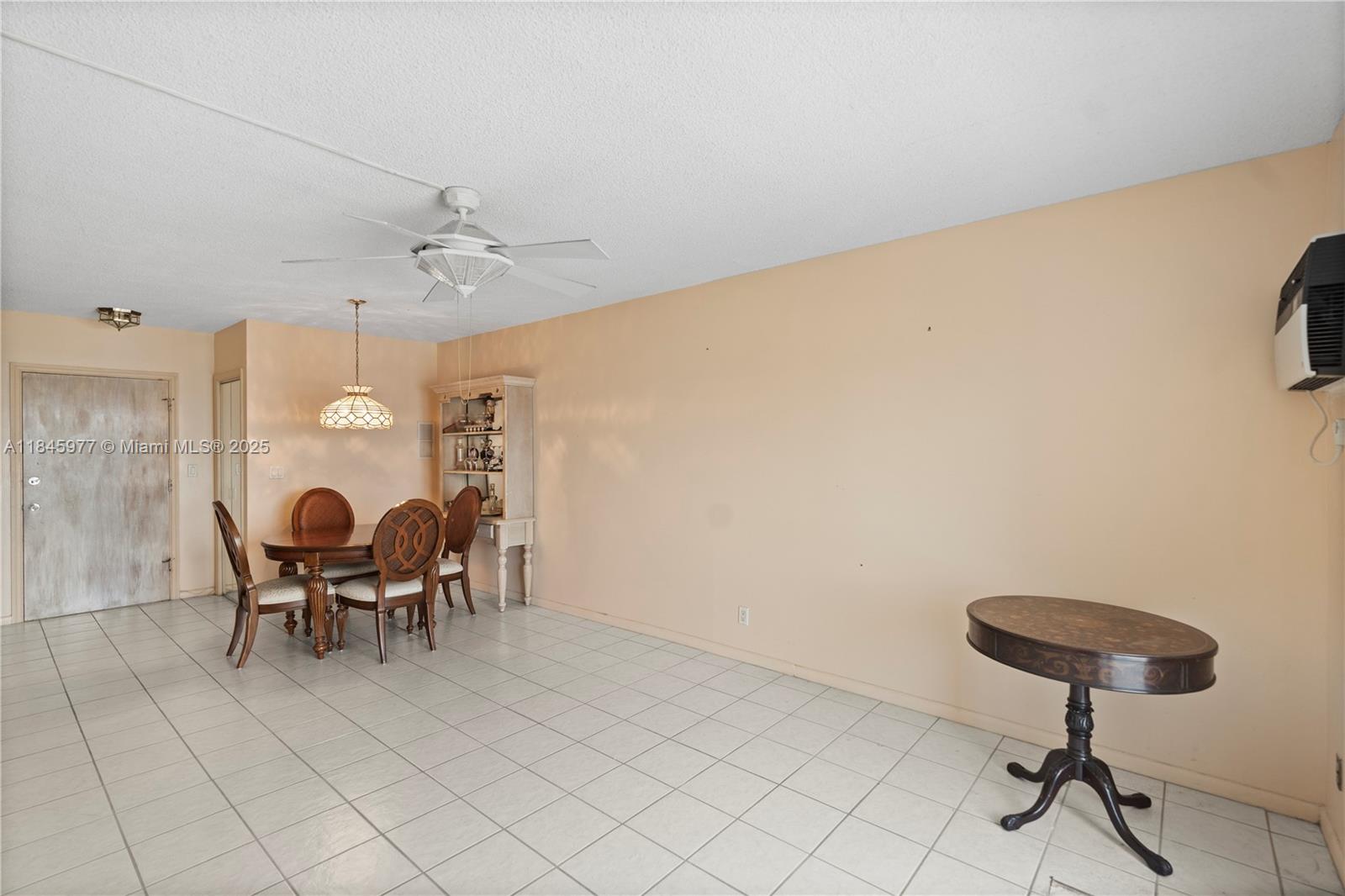 LEISURE BEACH CONDO - Residential