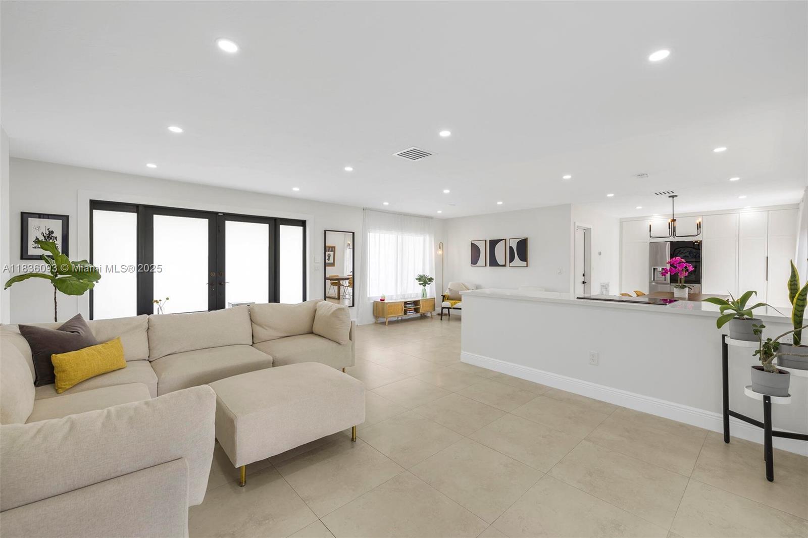 SOUTHERN ESTS 7TH ADDN SE - Residential